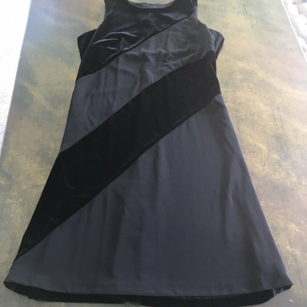 Molly Malloy SZ 14 BLK Velvet Sleeveless Dress EUC